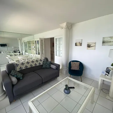 Apartment T3 En Bord De Avec Balcon, Wifi Et Parking Securise - Fr-1-374-23 *