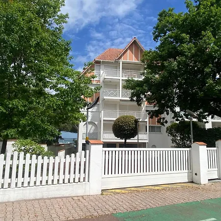 T3 En Bord De Avec Balcon, Wifi Et Parking Securise *